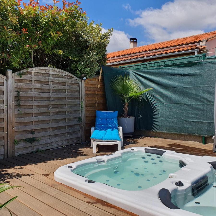 Le Petit Manoir Bed and Breakfast Vaux-sur-Mer Buitenkant foto