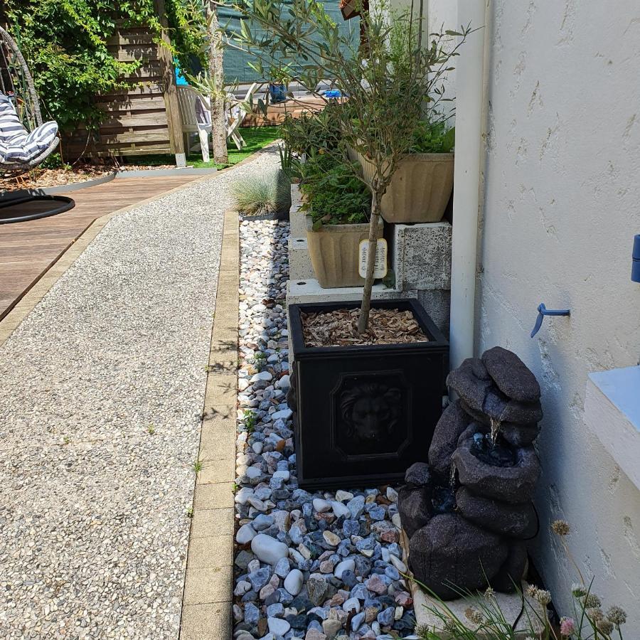 Le Petit Manoir Bed and Breakfast Vaux-sur-Mer Buitenkant foto