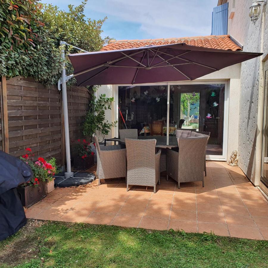 Le Petit Manoir Bed and Breakfast Vaux-sur-Mer Buitenkant foto